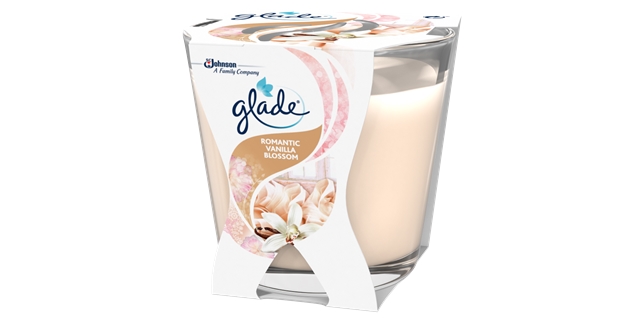 Glade Decor Candle Romantic Vanilla Blossom 70g                                                                                                                                                                                                           